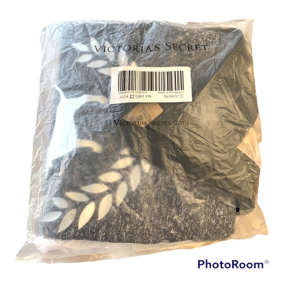 Victoria Secret Pink Foil Logo Weekender Tote Bag Heather Gray Zippered NWT - Picture 13 of 13